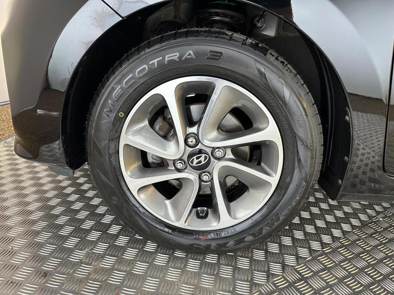 Hyundai i10 GK69HTZ