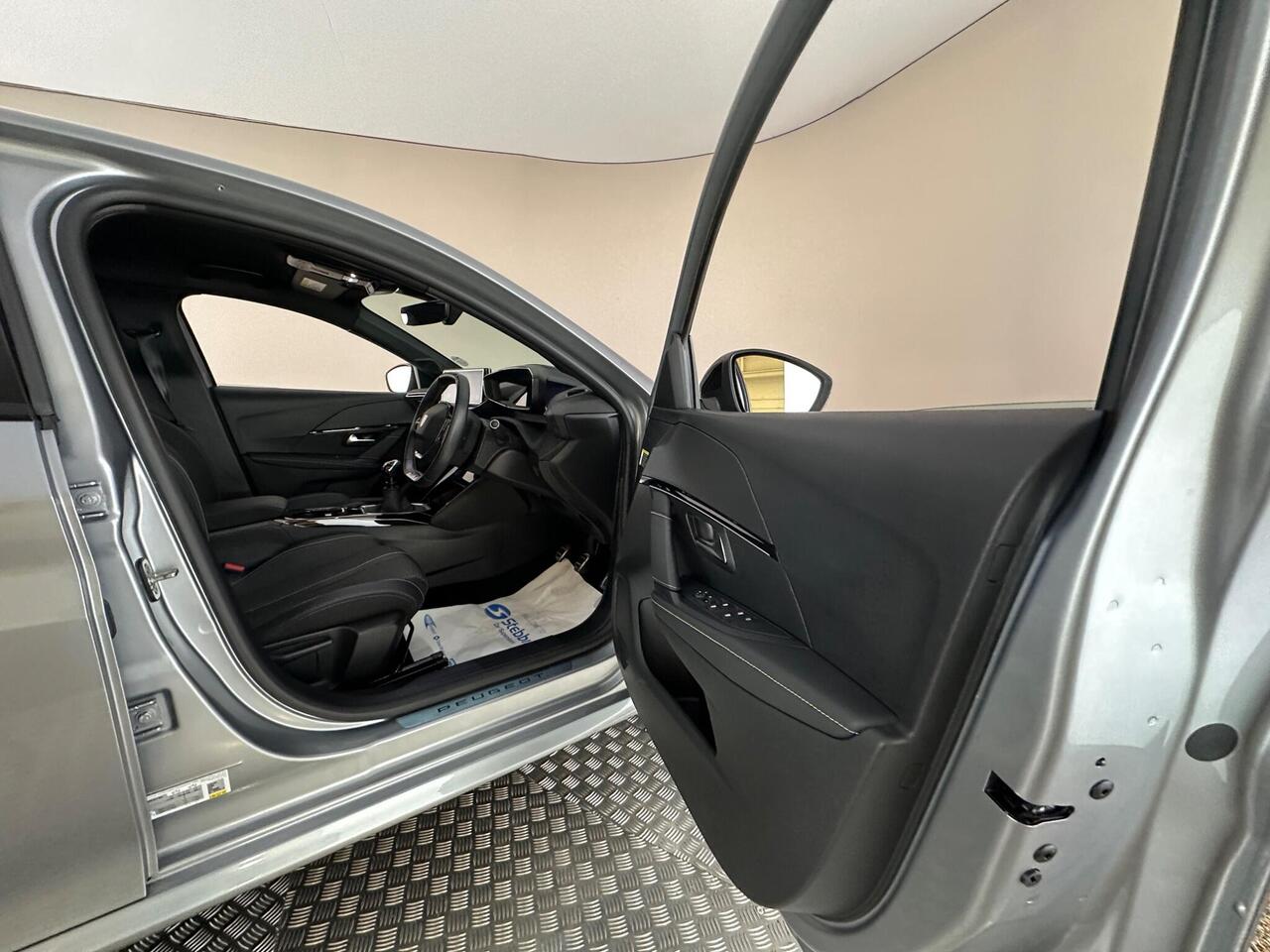 Peugeot 208 MJ24ZXE