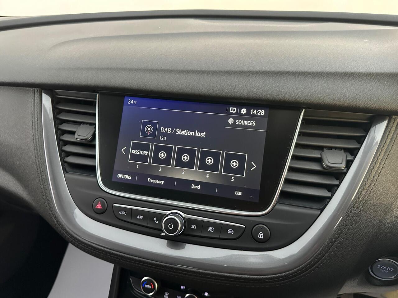 Vauxhall Grandland X KY18FNF