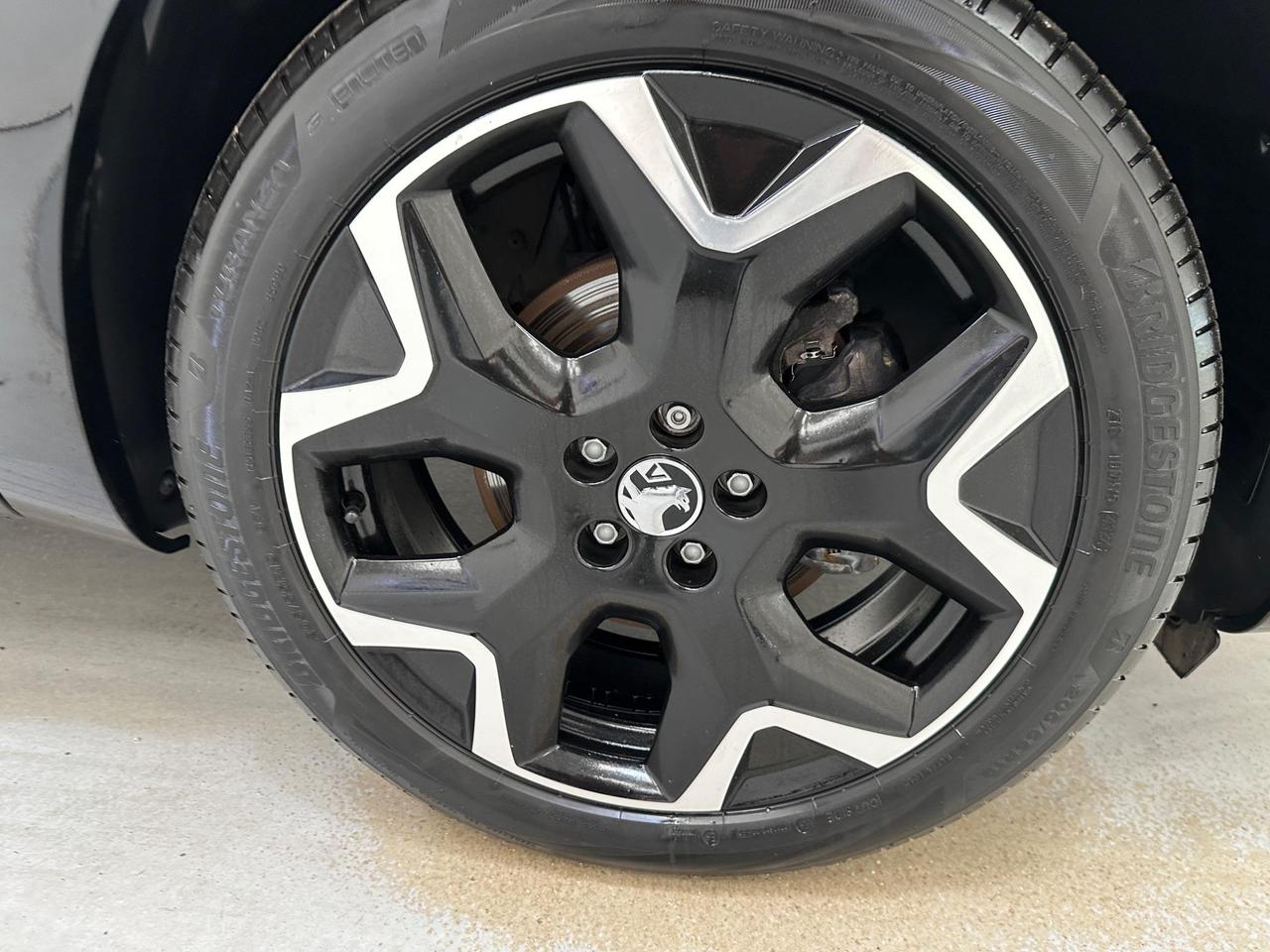 Vauxhall Grandland GD73LXL
