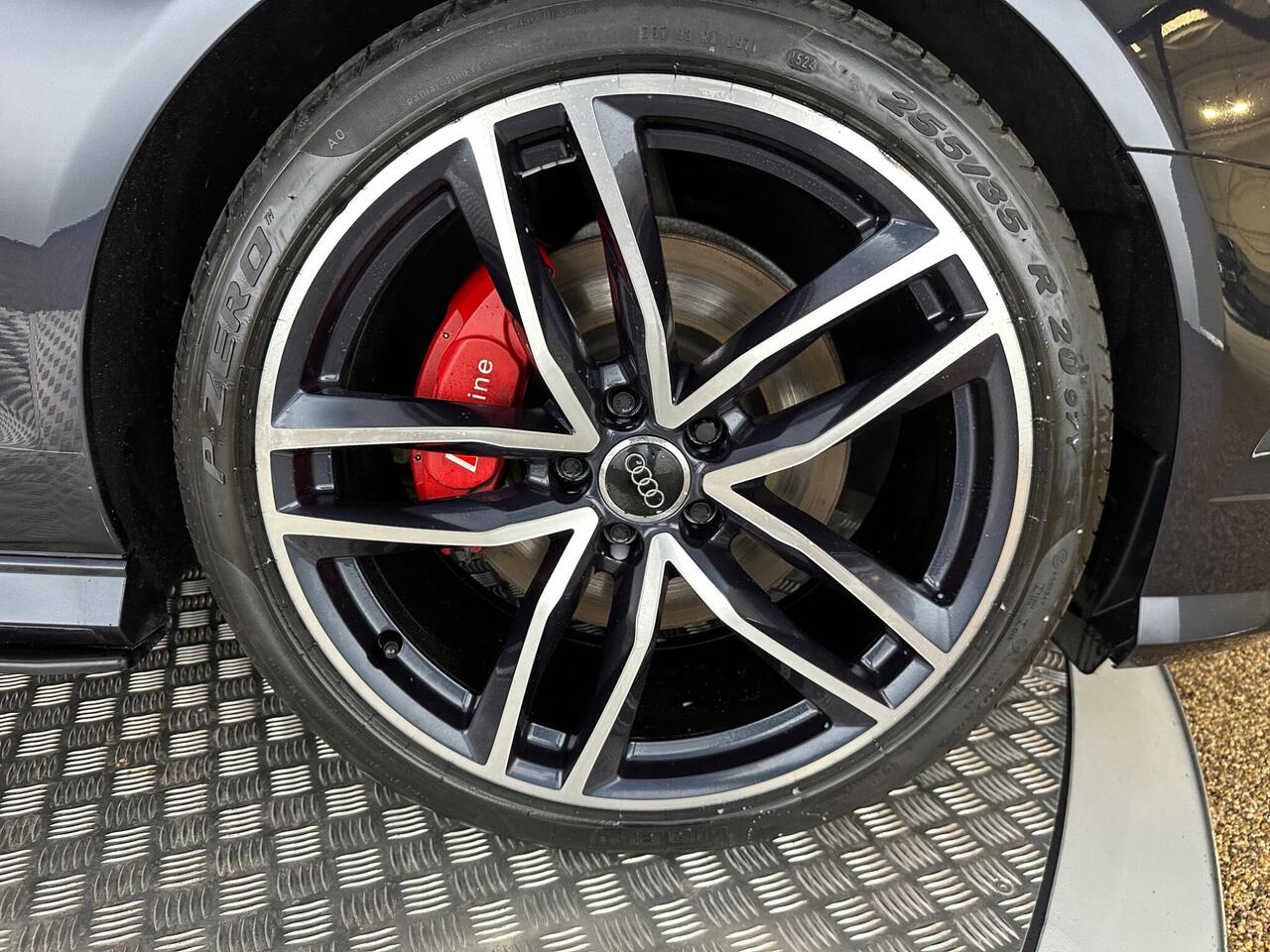 Audi A6 Avant LN66YCK