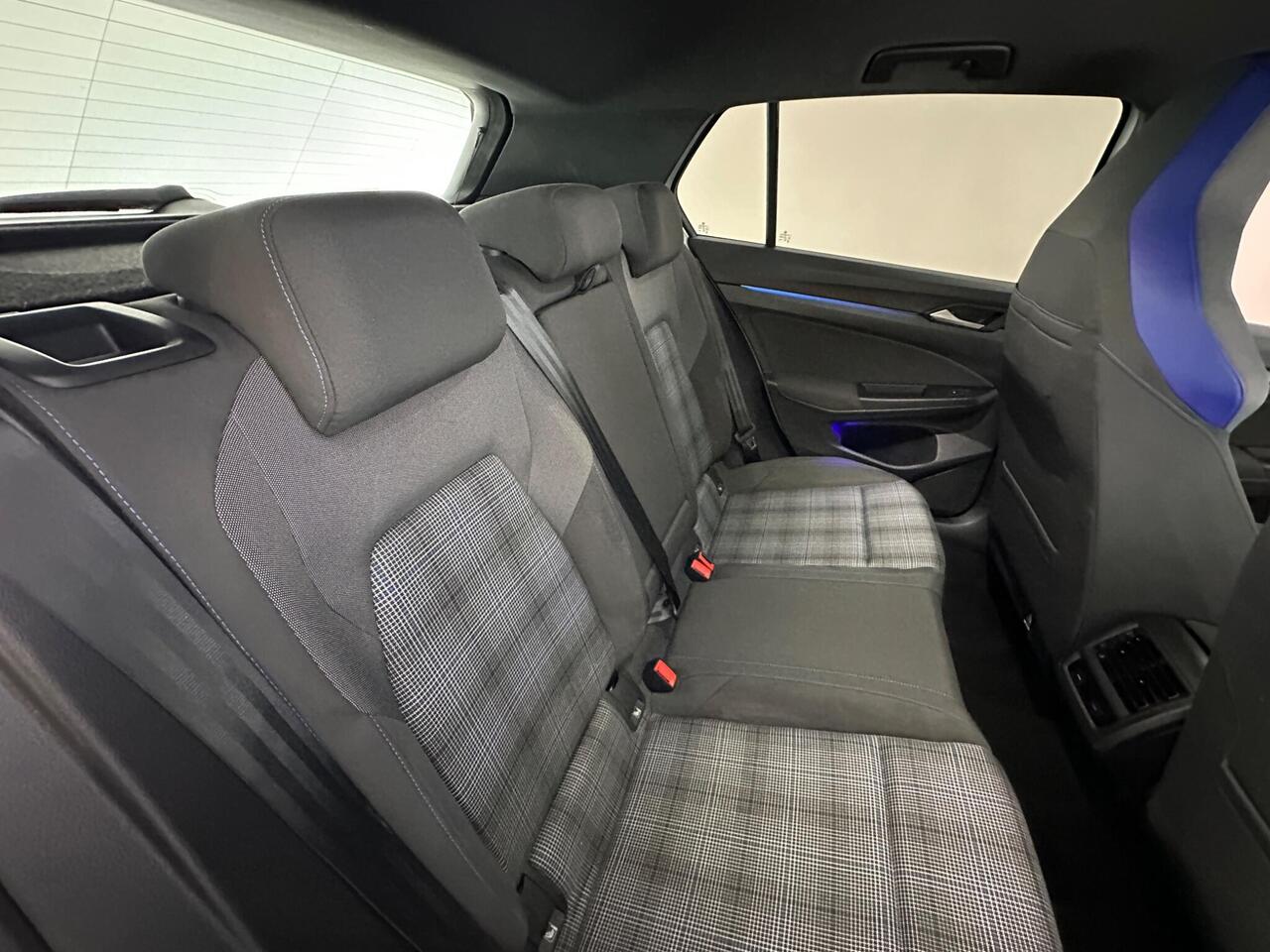 Volkswagen Golf AJ21MVG