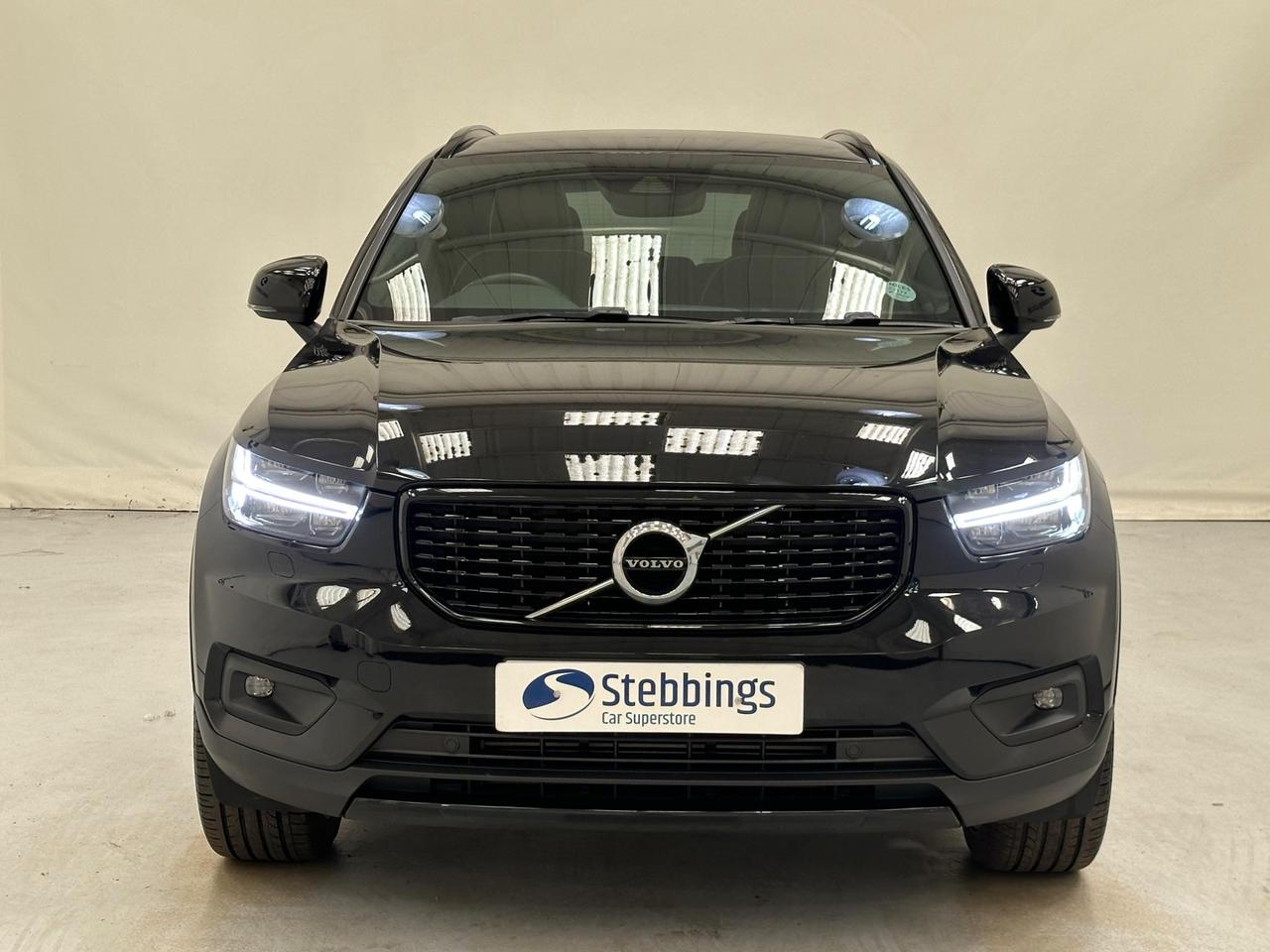 Volvo XC40 YM70MTZ