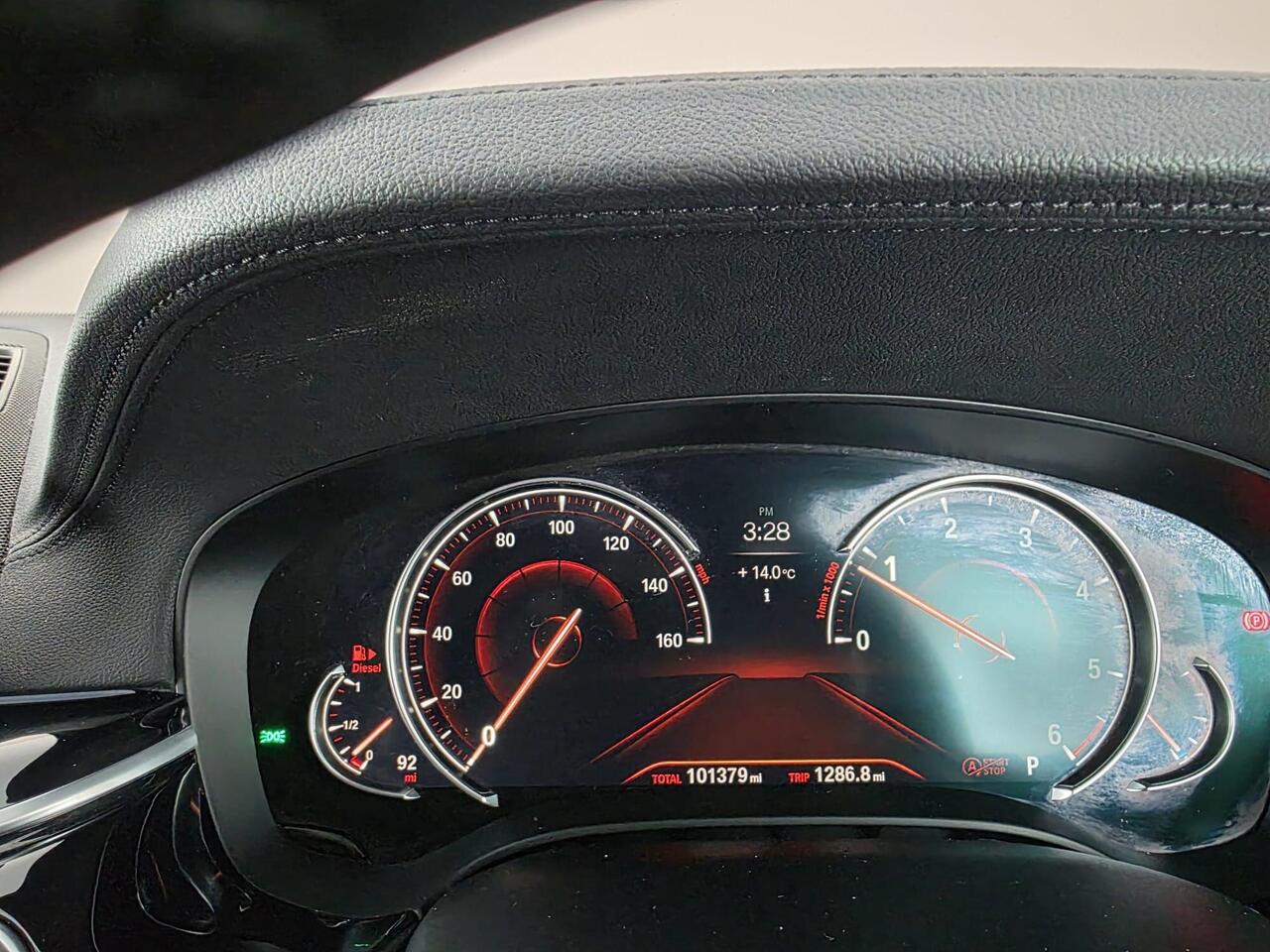 BMW 5 Series YK18JUW