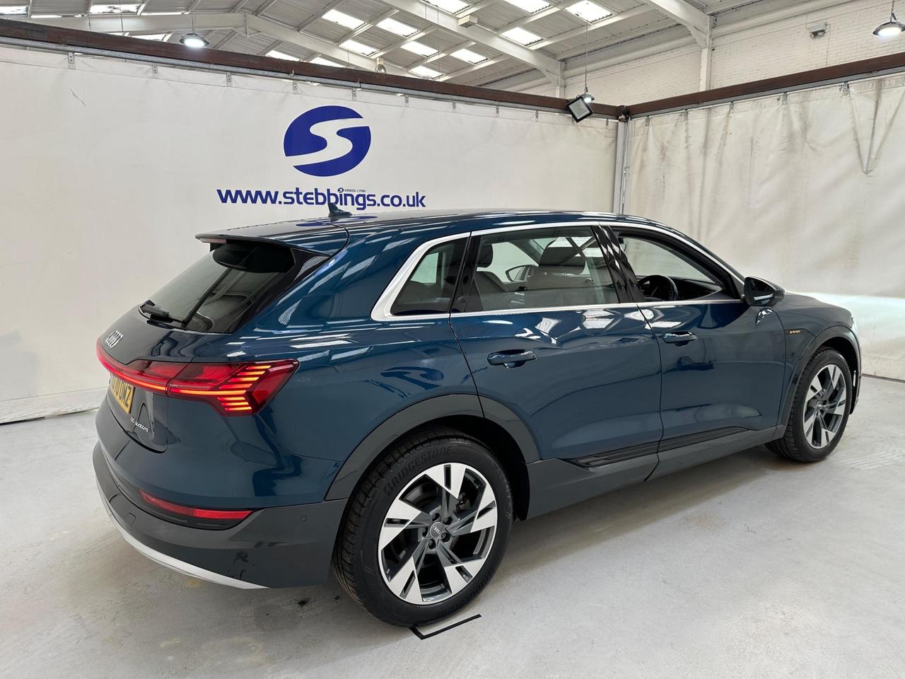 Audi e-tron RO70OMZ