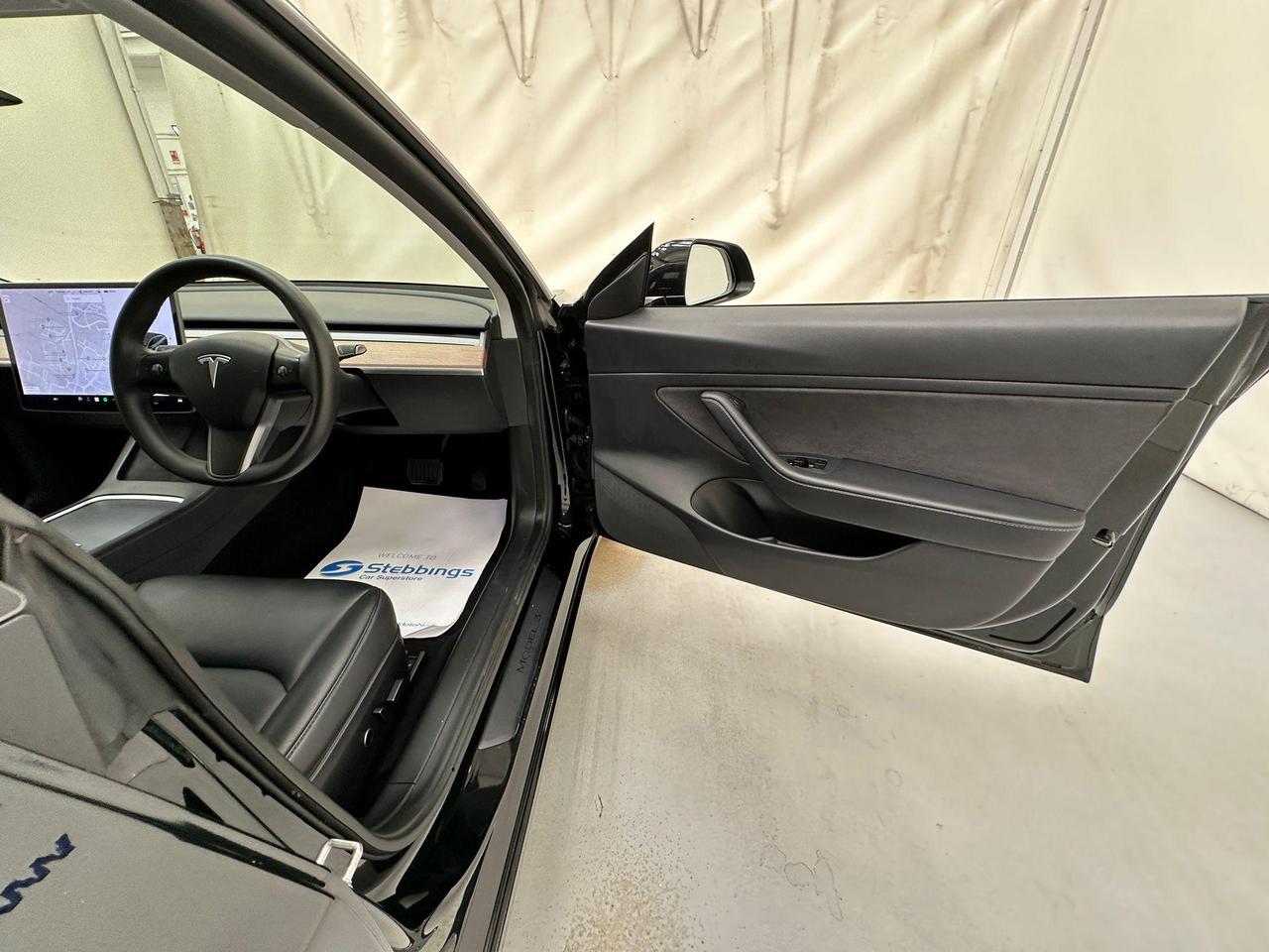 Tesla Model 3 LC70ZRV