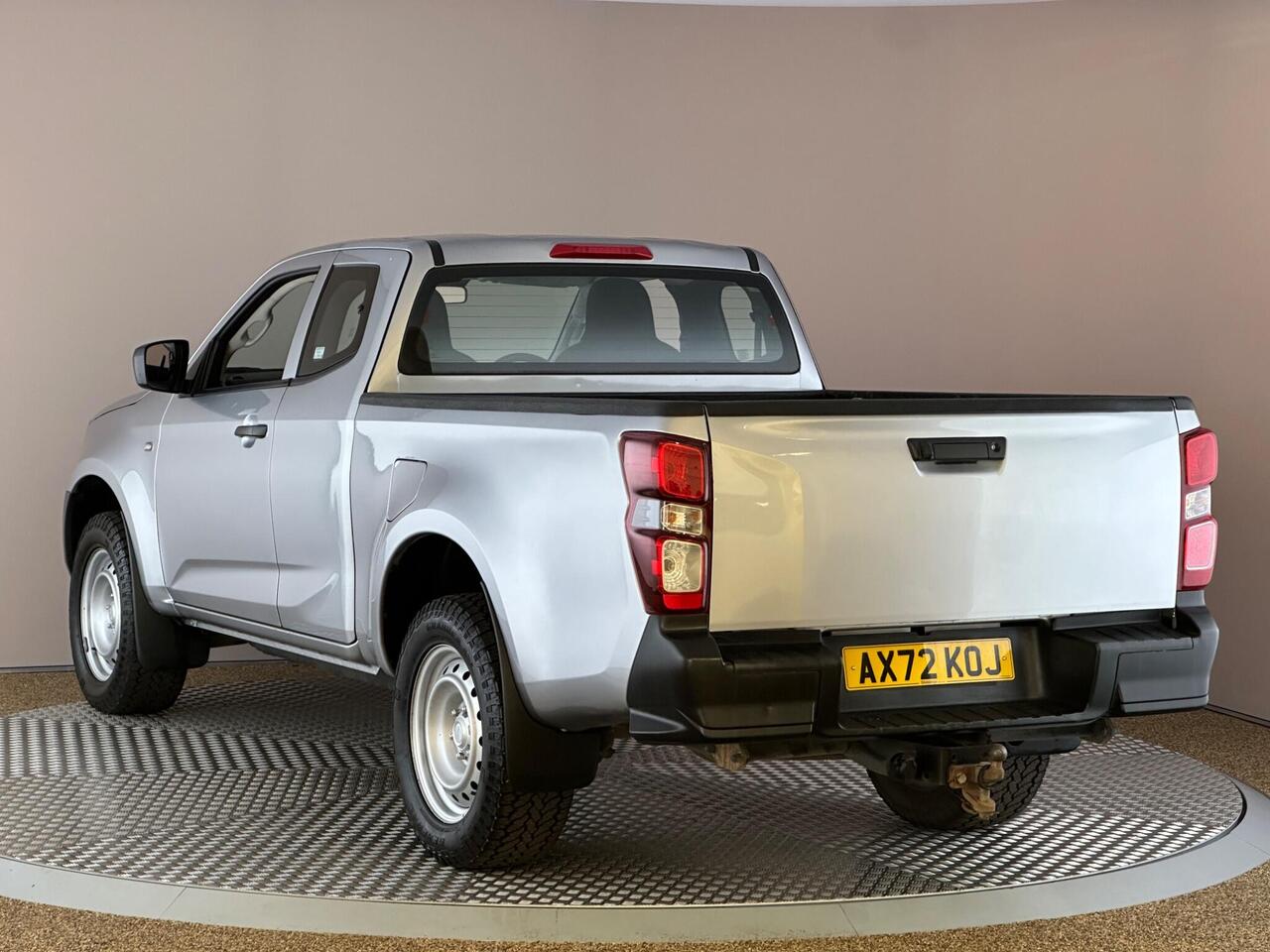 Isuzu D-Max AX72KOJ