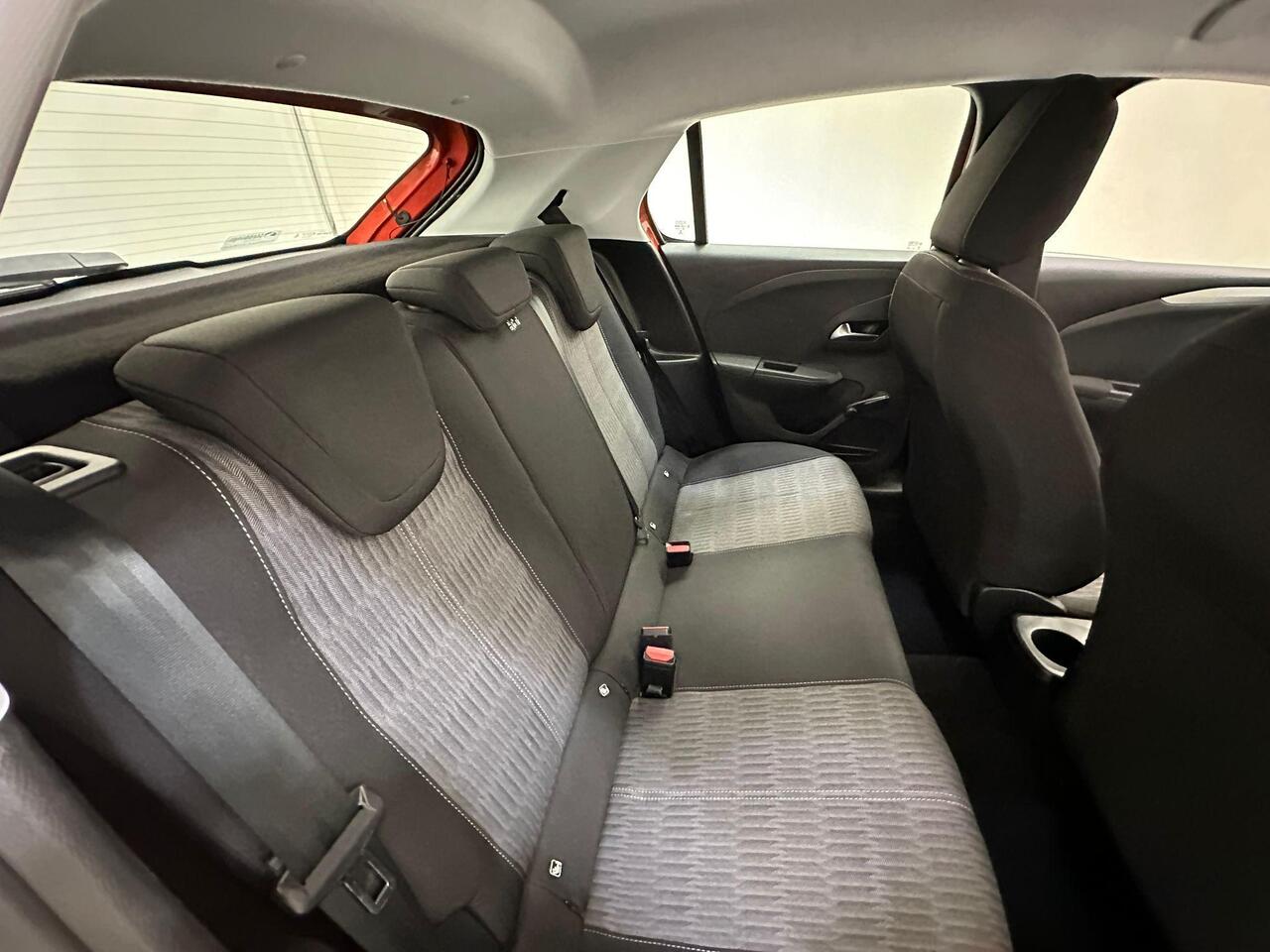 Vauxhall Corsa VU70ZNG