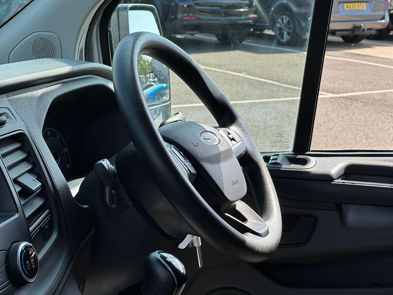 Ford Transit Custom YR19BFT
