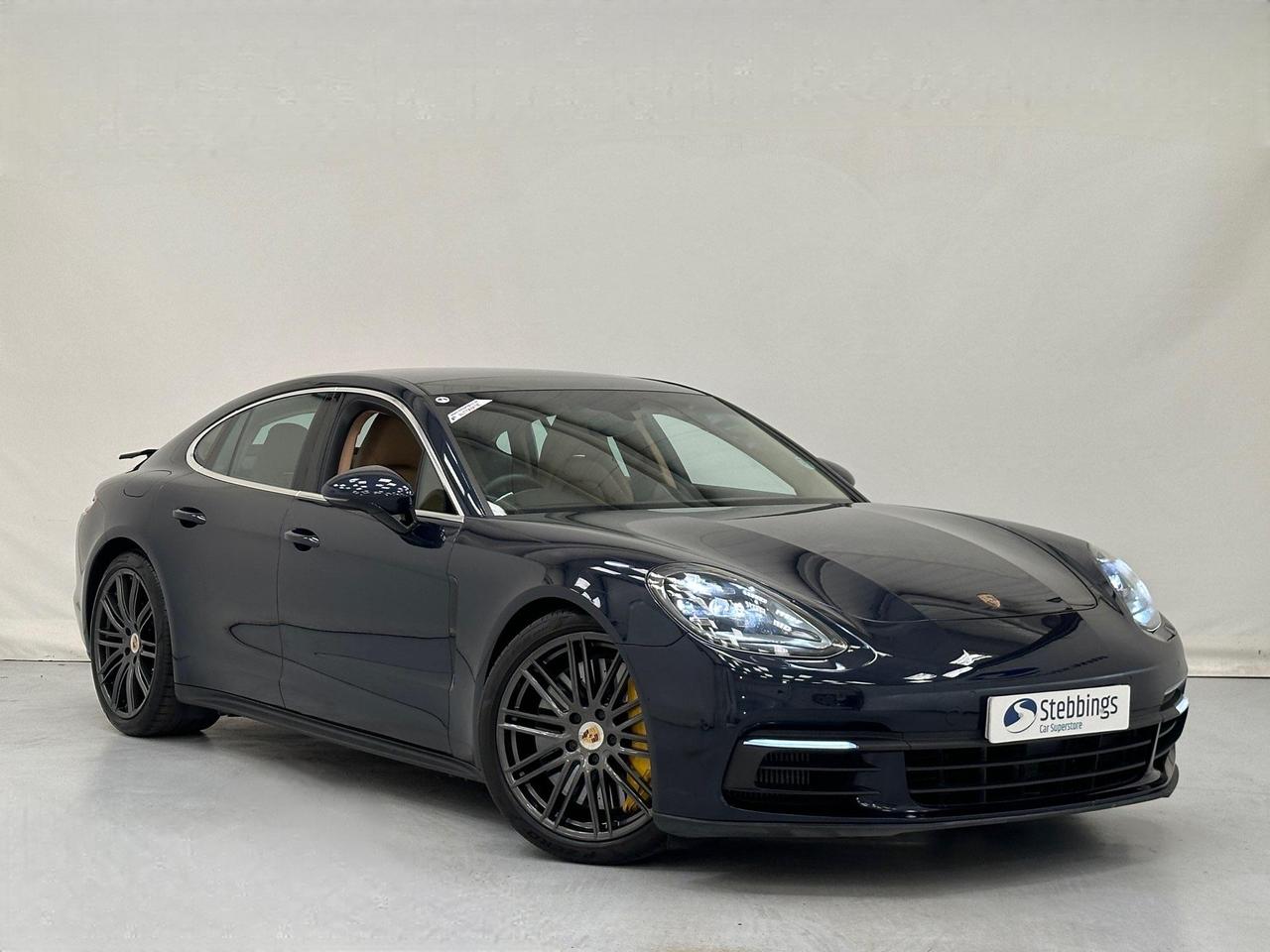 Porsche Panamera LA17VFV