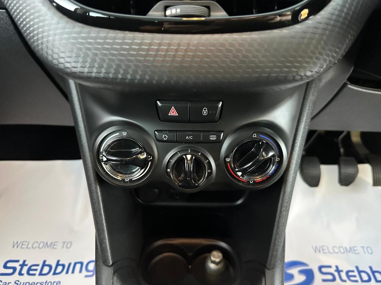 Peugeot 208 GN66YMF