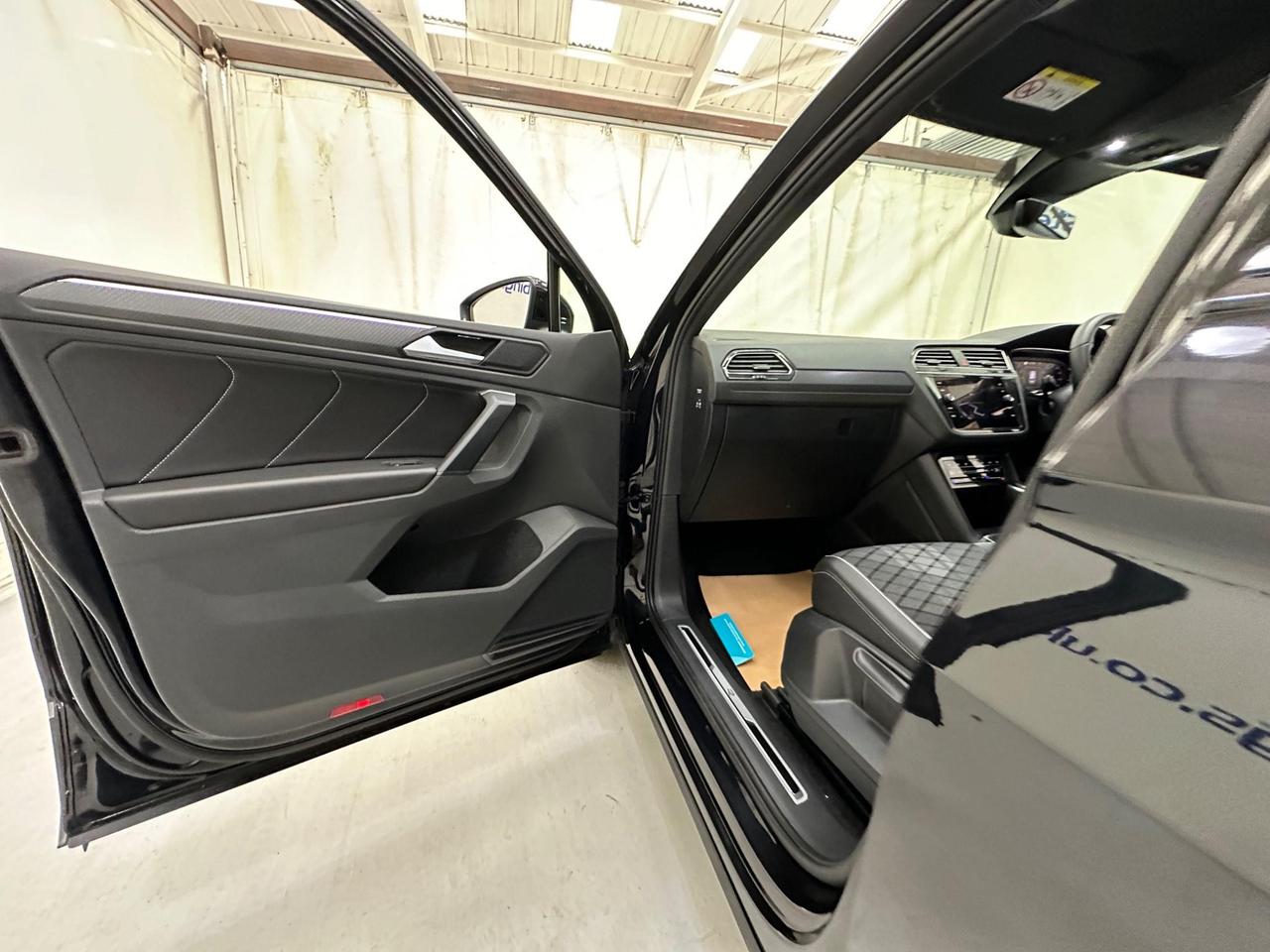 Volkswagen Tiguan VU21NWZ