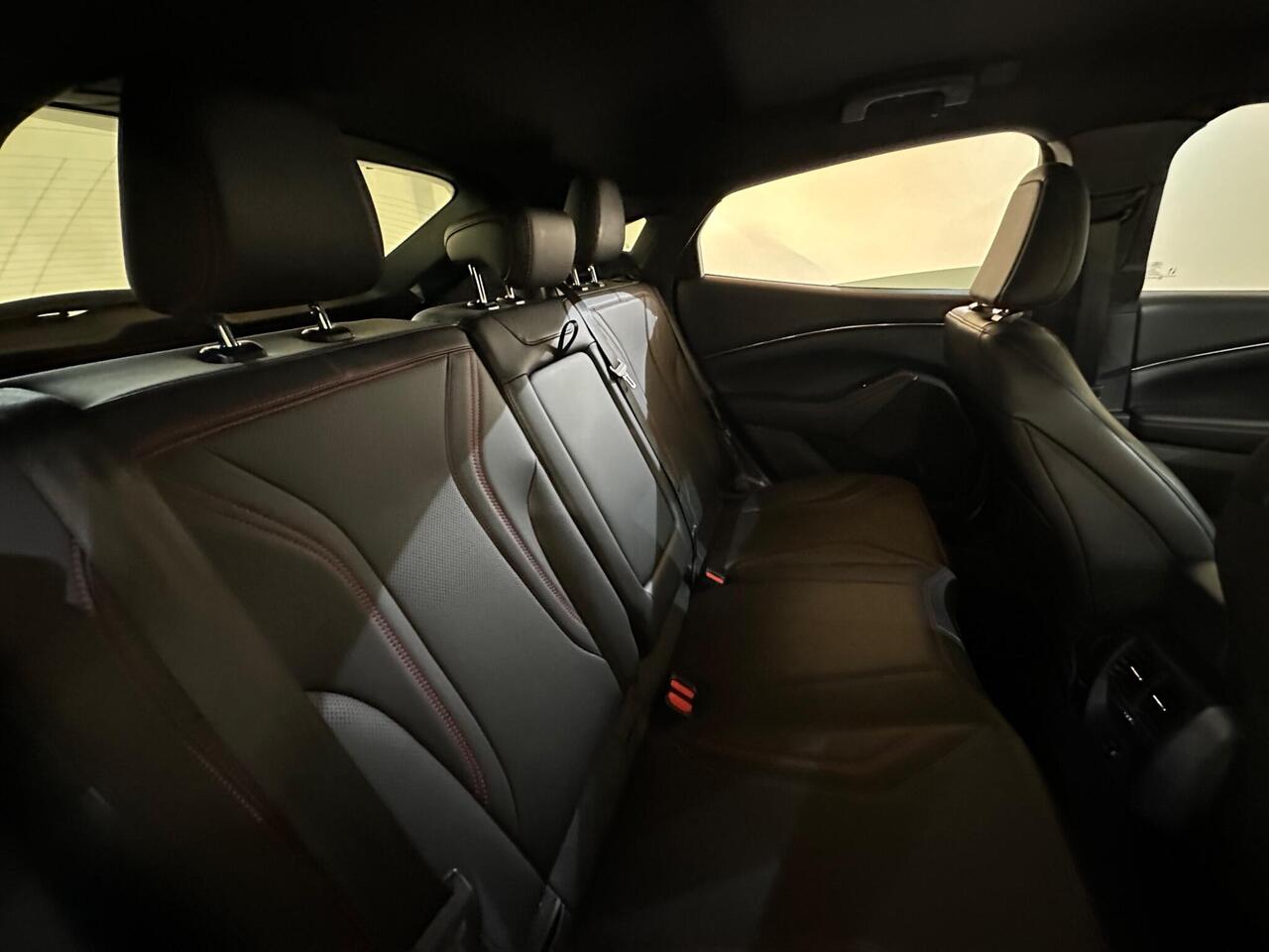 Ford Mustang Mach-E LG71VVO