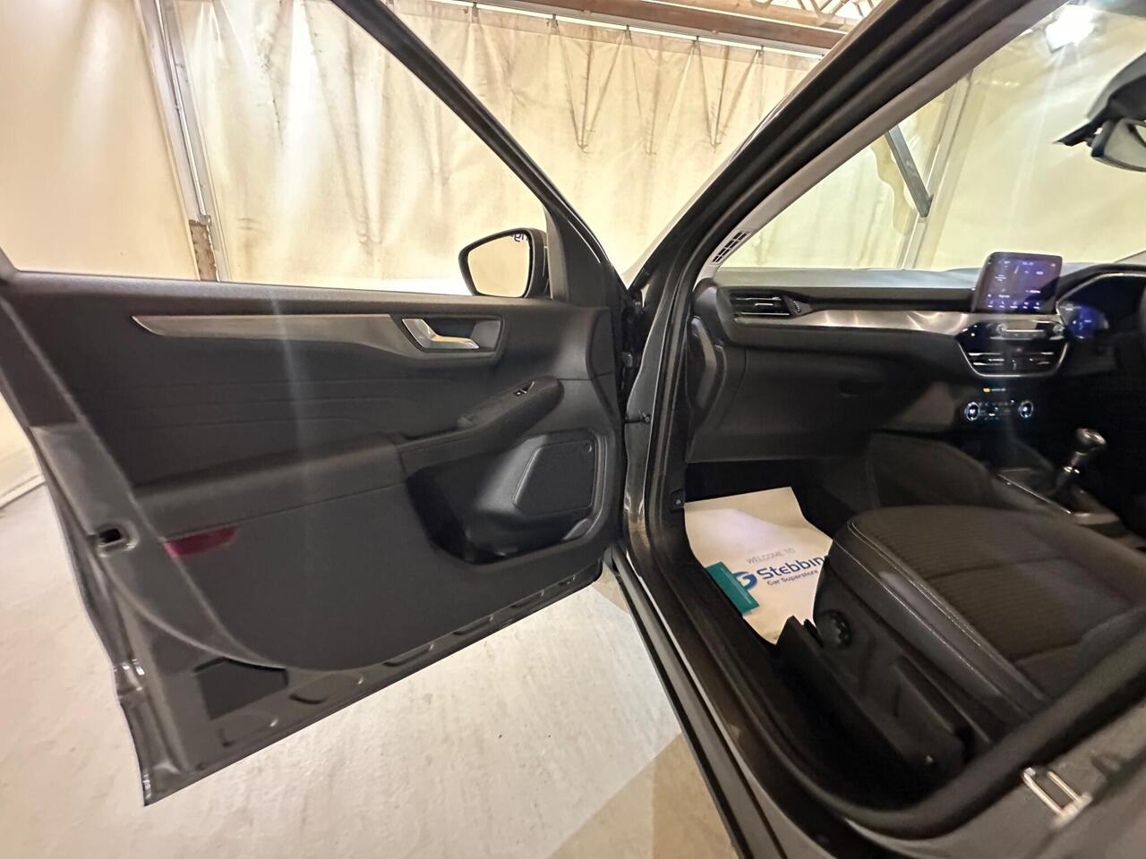 Ford Kuga YS22ENO