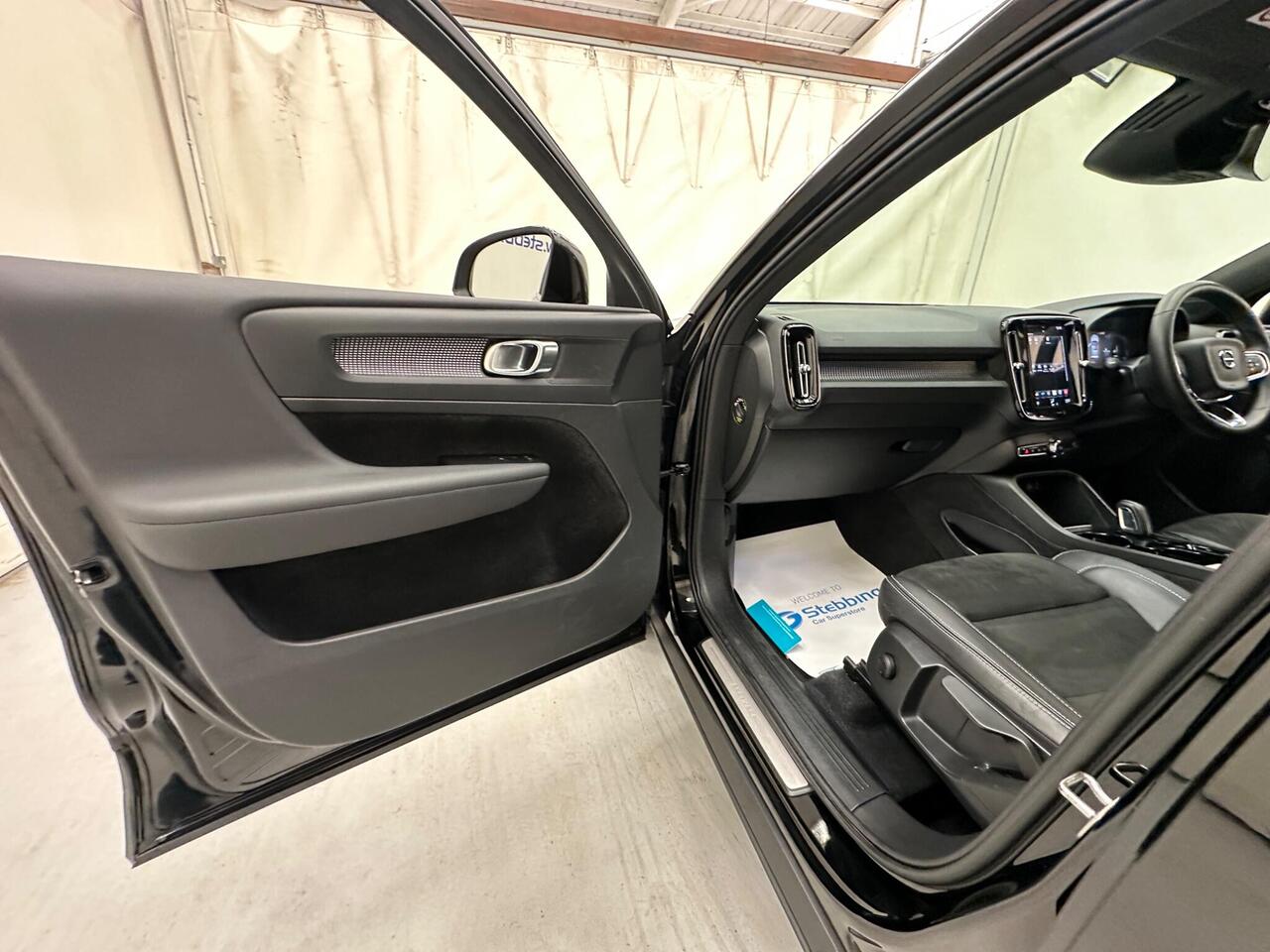 Volvo XC40 YT22VKE