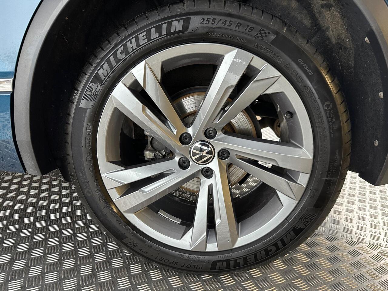 Volkswagen Tiguan VO24XRH