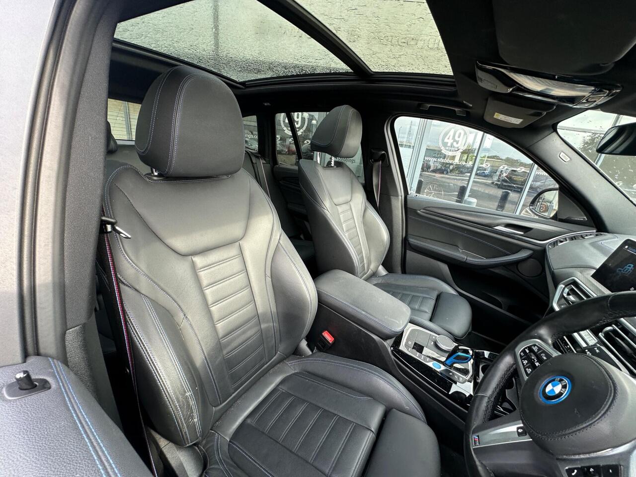 BMW iX3 FJ72UOX