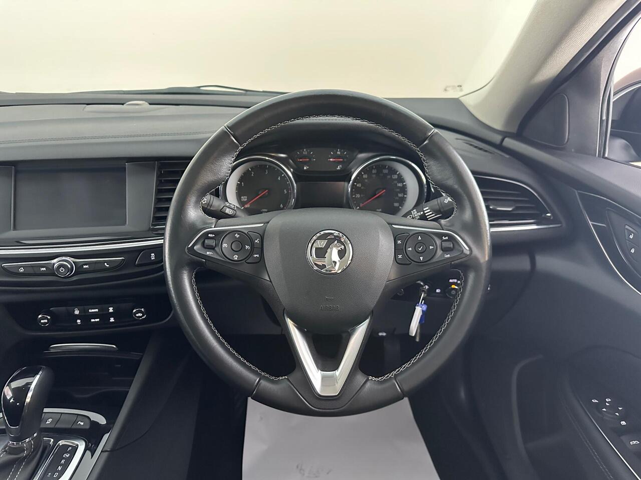 Vauxhall Insignia VN21XVA