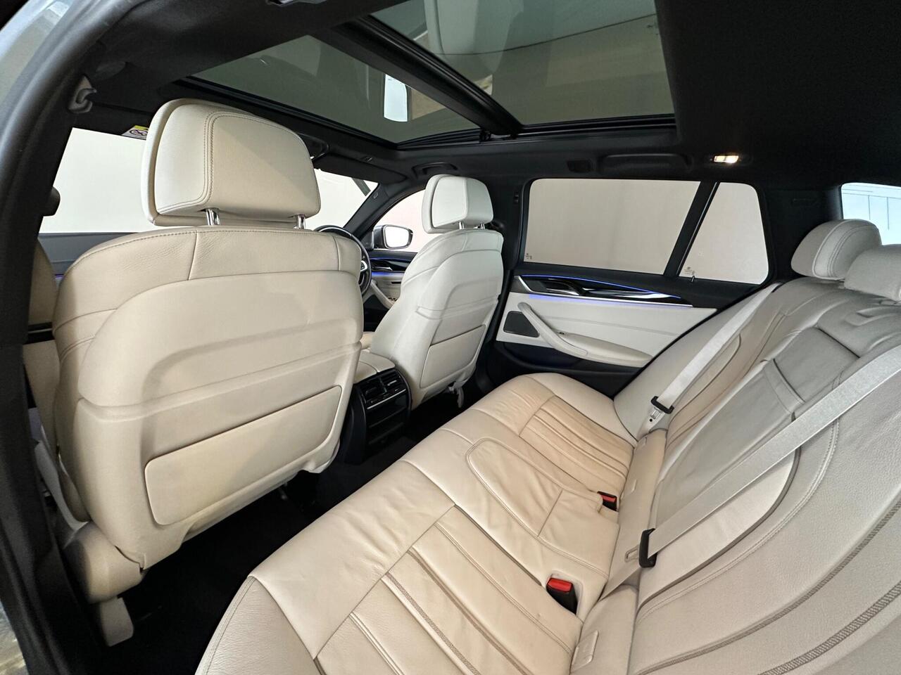 BMW 5 Series YK18JUW
