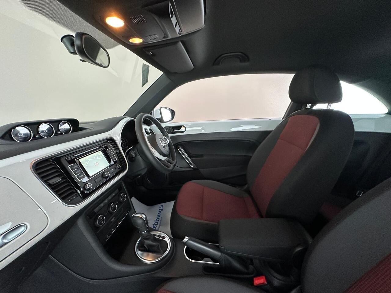 Volkswagen Beetle NA64UNW