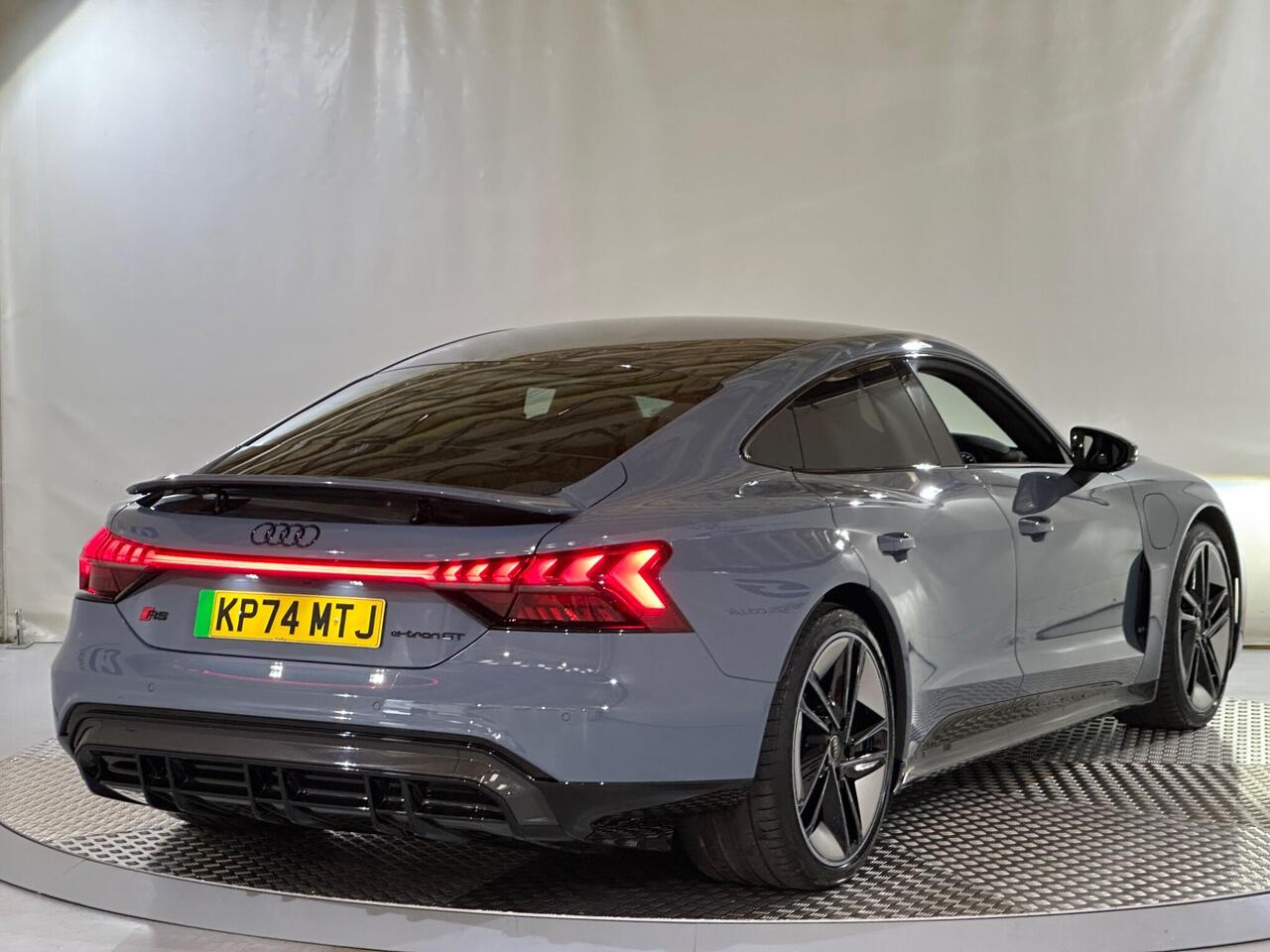 Audi RS e-tron GT KP74MTJ