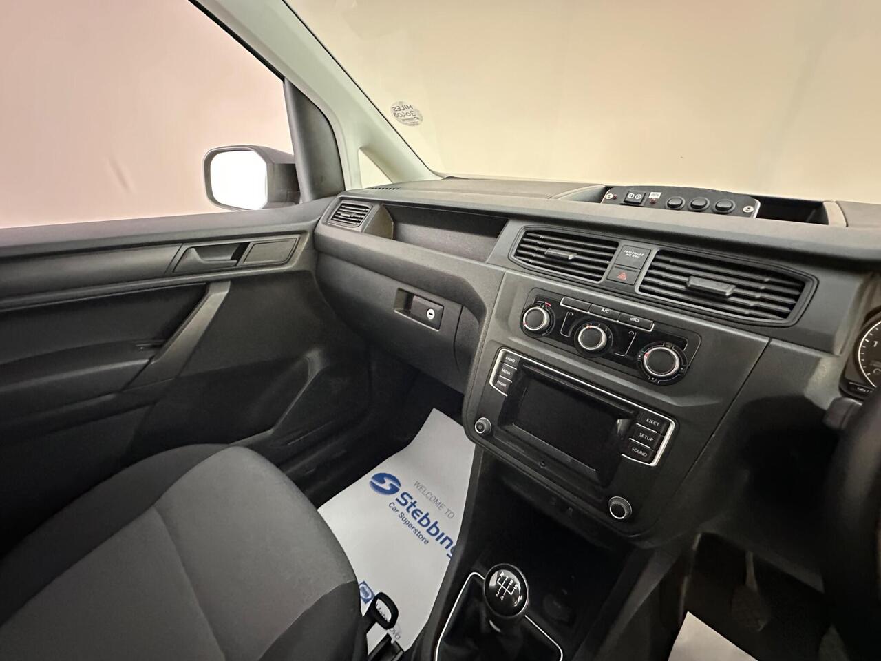 Volkswagen Caddy Maxi YX20ZDA