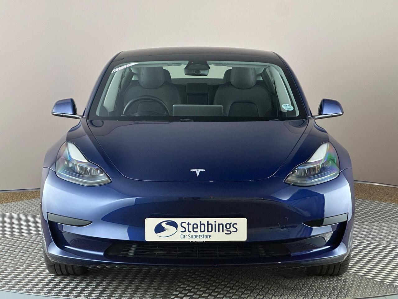 Tesla Model 3 BD72XBZ