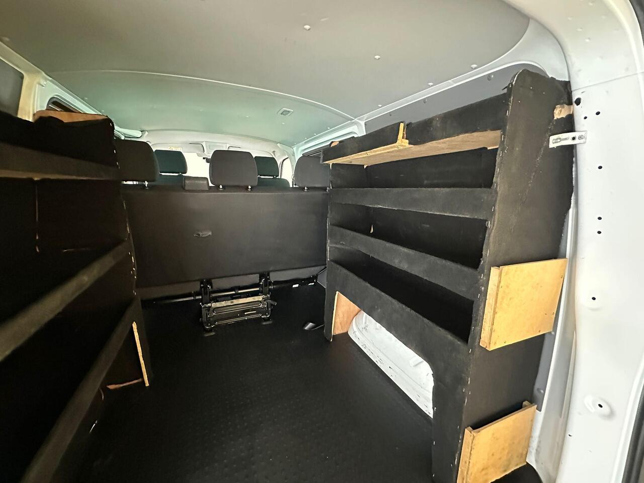 Volkswagen Transporter FG70LZB