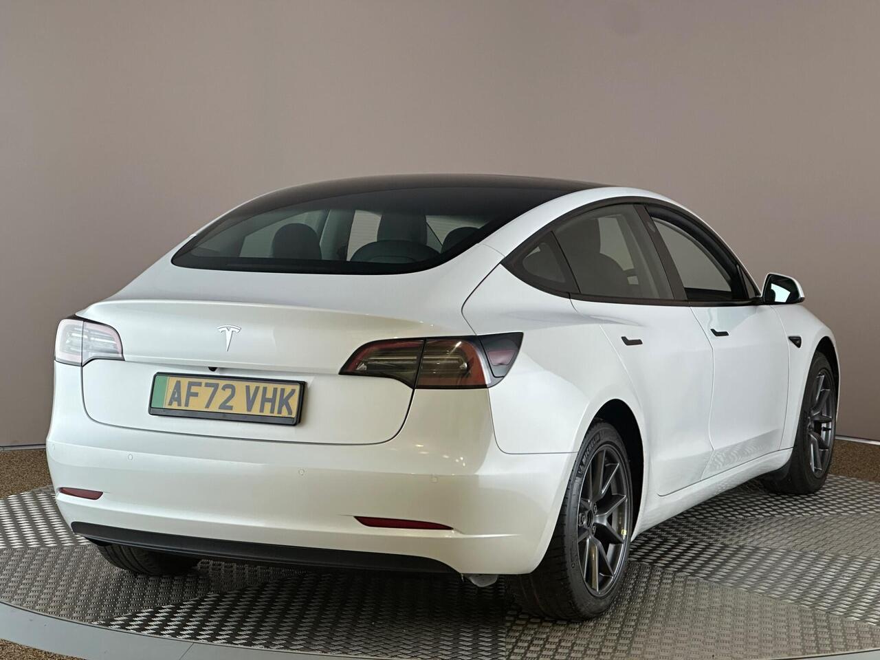 Tesla Model 3 AF72VHK
