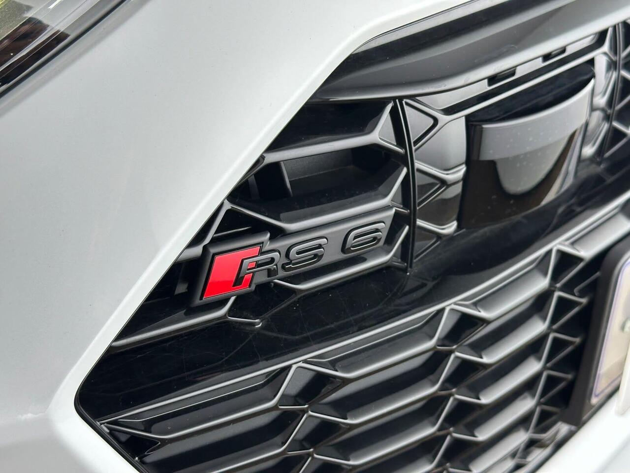 Audi RS6 Avant KY72PMX
