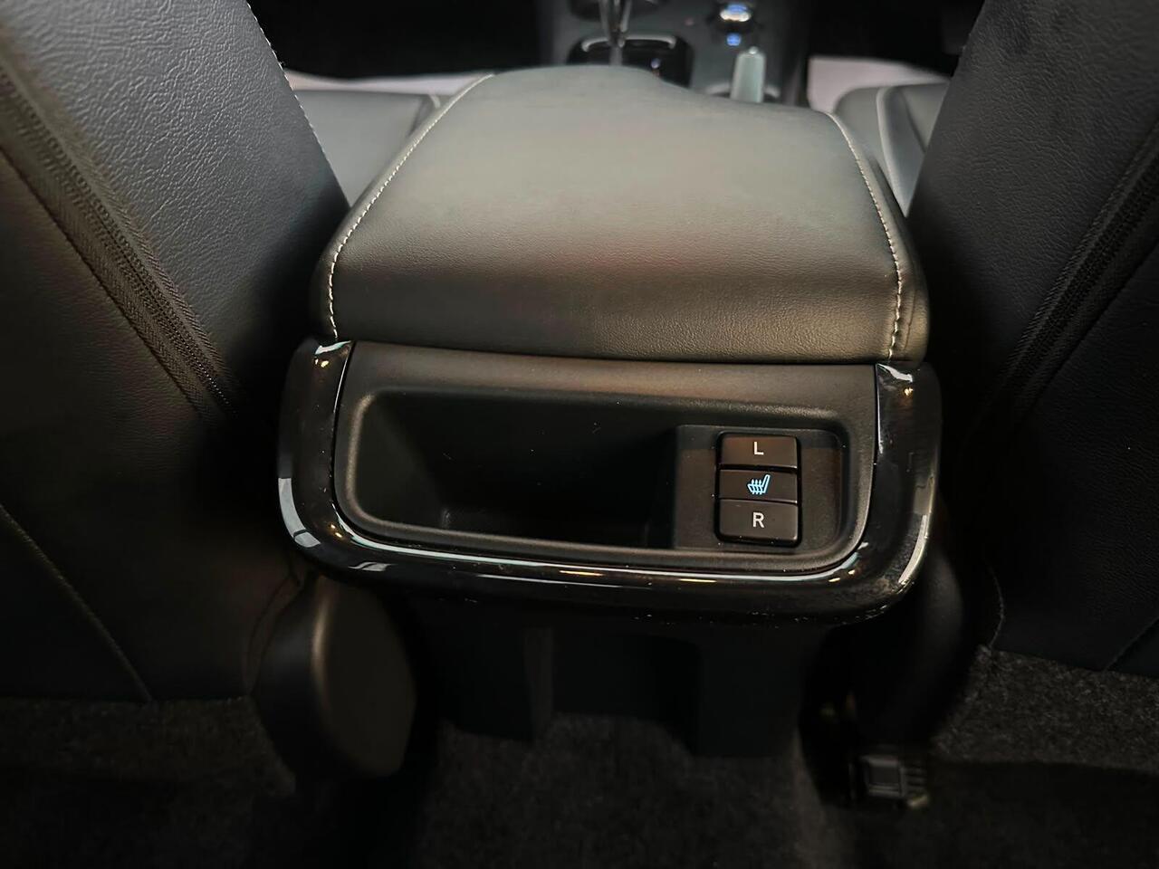 Toyota Hilux MF25BBE