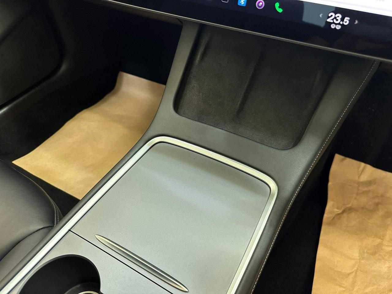 Tesla Model 3 MT70YGF