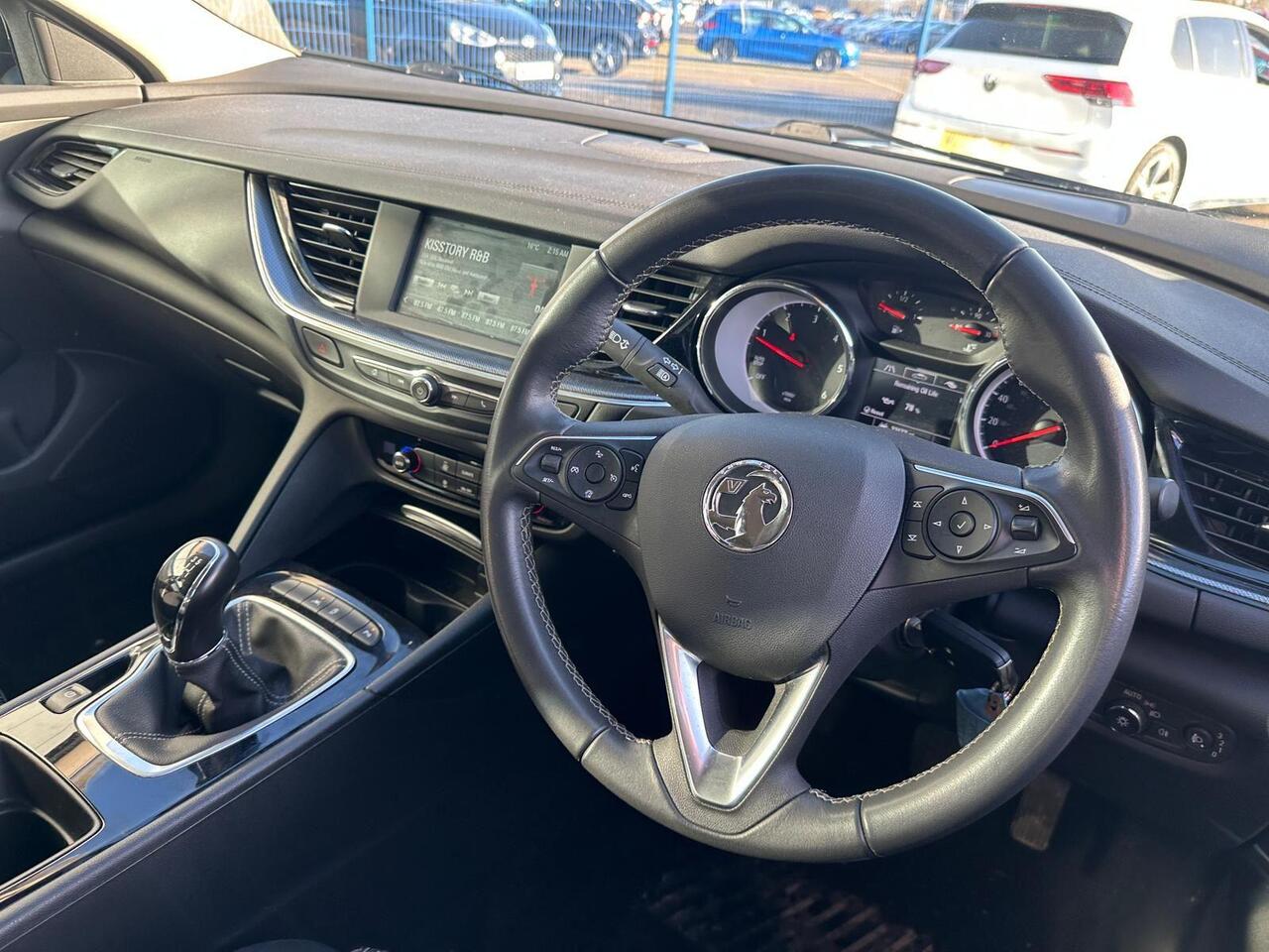 Vauxhall Insignia FE71UKR