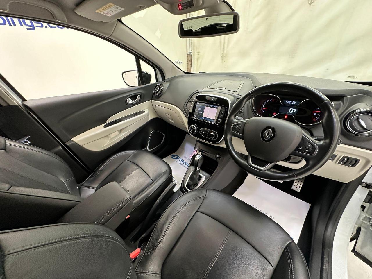 Renault Captur EK69YKP