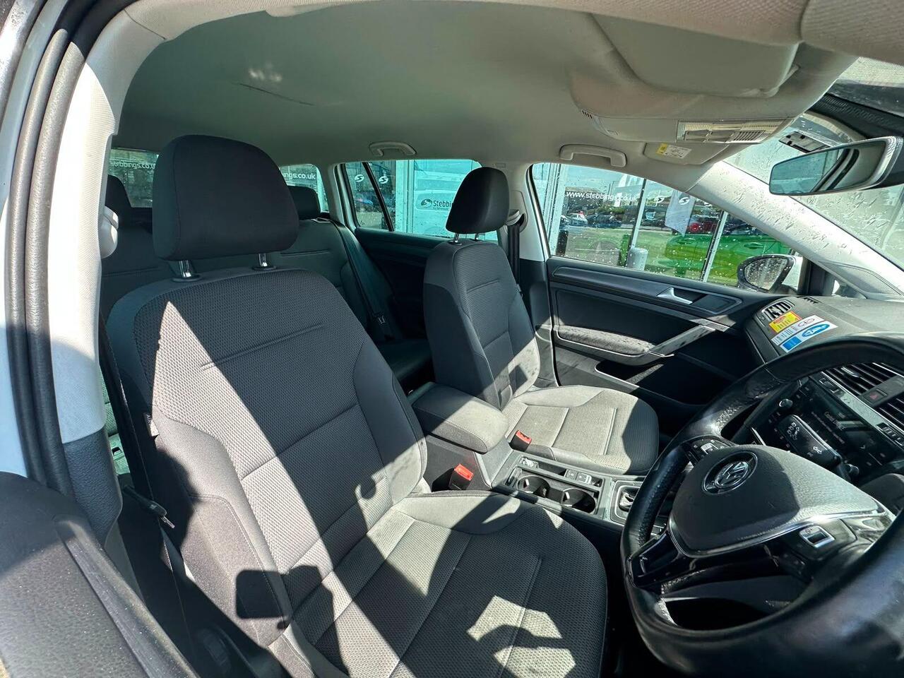 Volkswagen Golf BJ20XDM