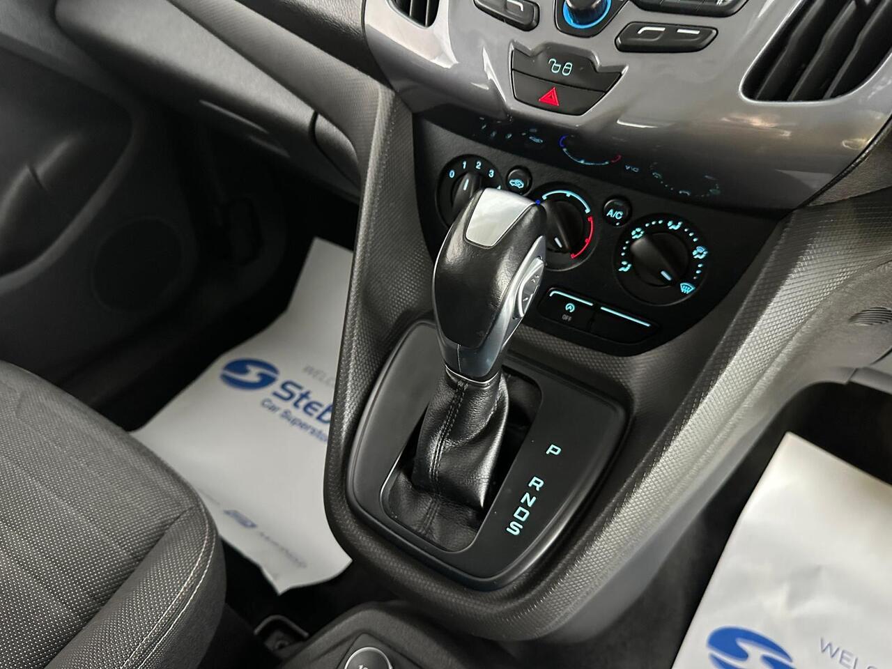 Ford Grand Tourneo Connect PF66OHX