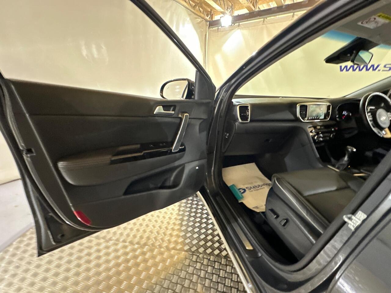 Kia Sportage AY69YYT