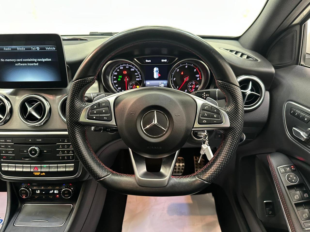Mercedes-Benz GLA KY67ALO