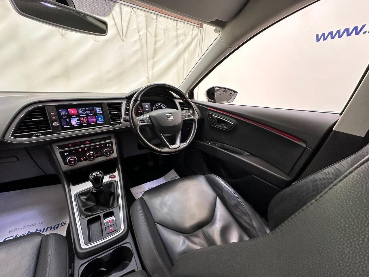 SEAT Leon YL17UVC