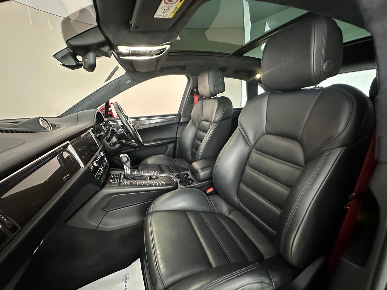 Porsche Macan GN69VBJ