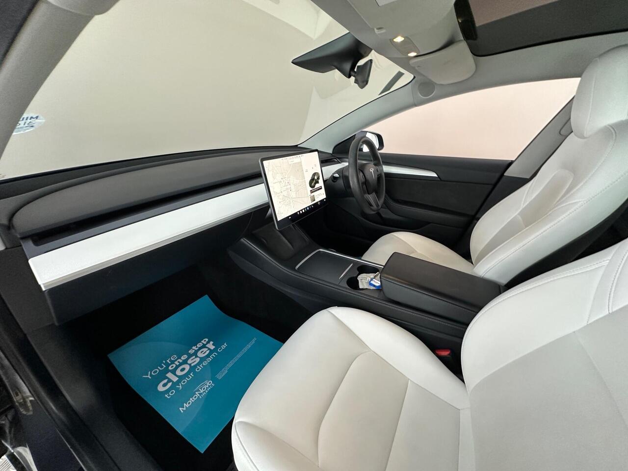 Tesla Model 3 LD21CYA
