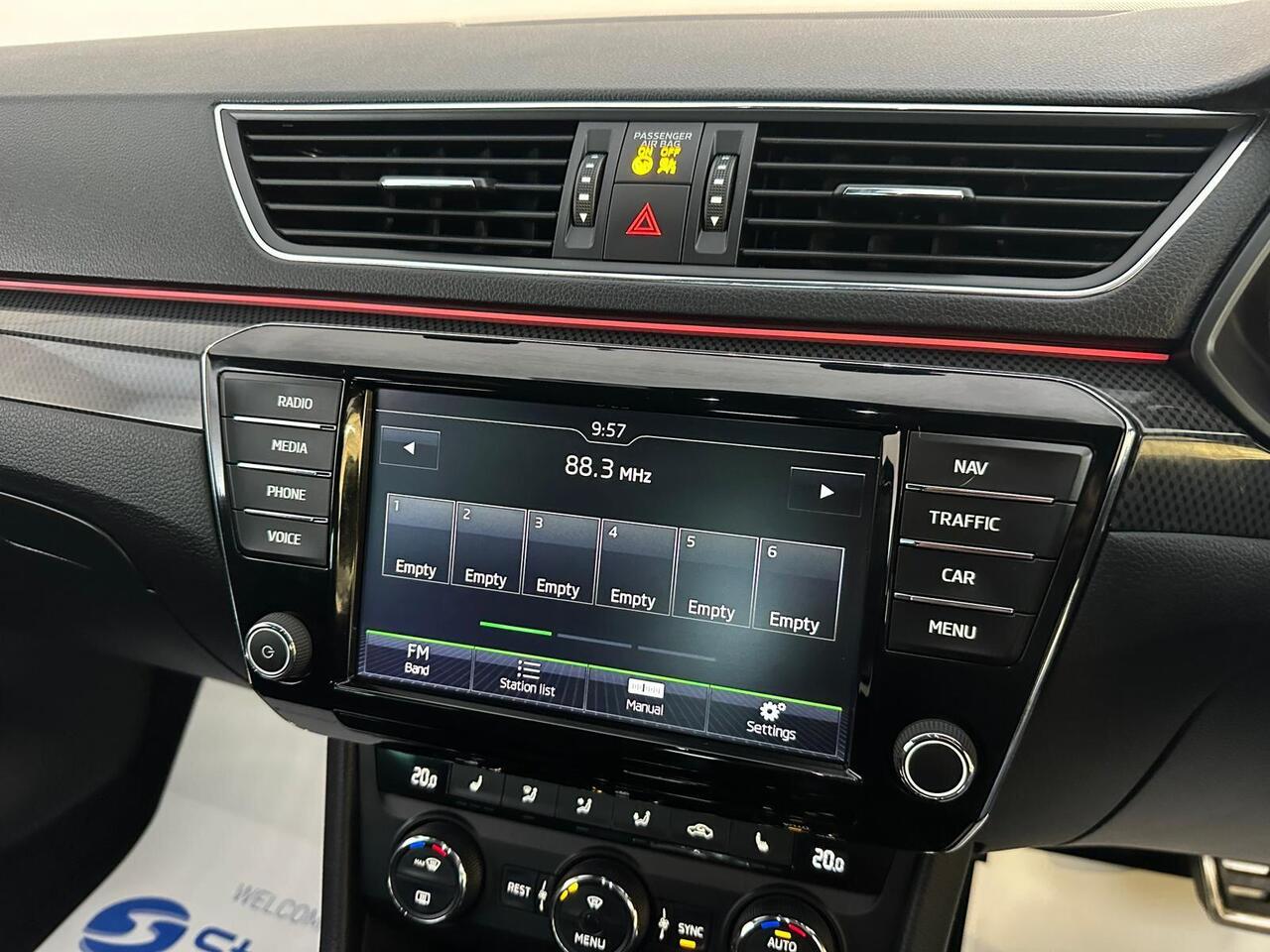 Skoda Superb AX17GDE