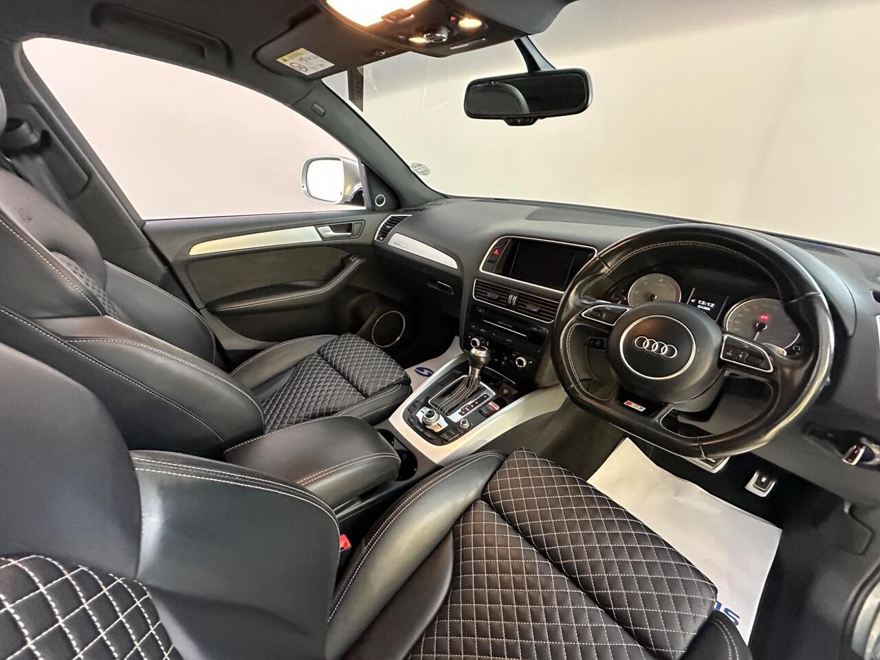 Audi SQ5 LD66WRR