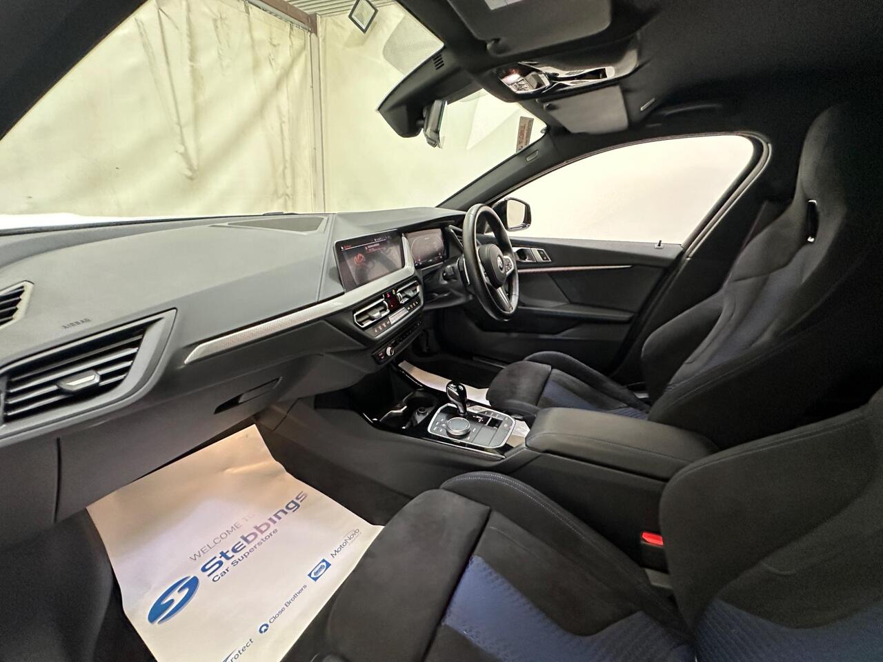 BMW 1 Series KR22XNT