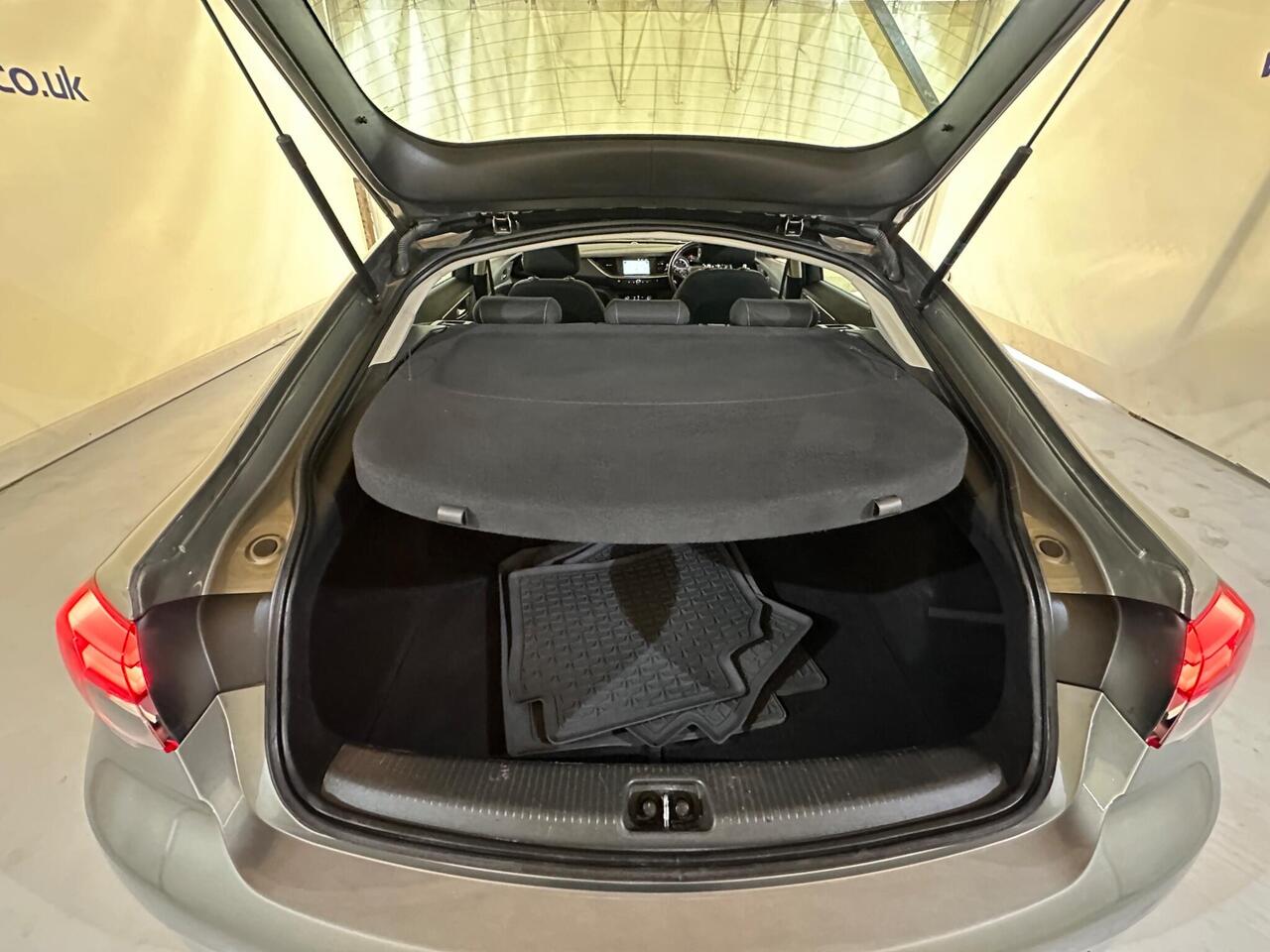Vauxhall Insignia FM19DVL