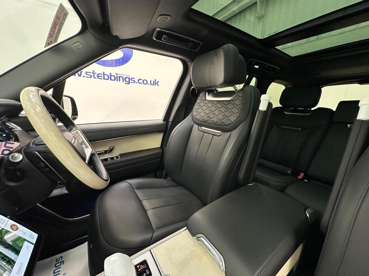 Land Rover Range Rover VE73HHA