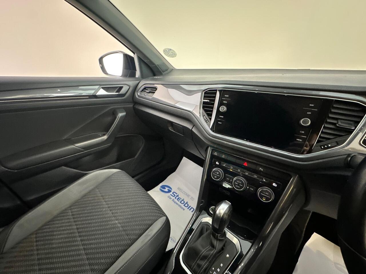 Volkswagen T-Roc VO69HNL