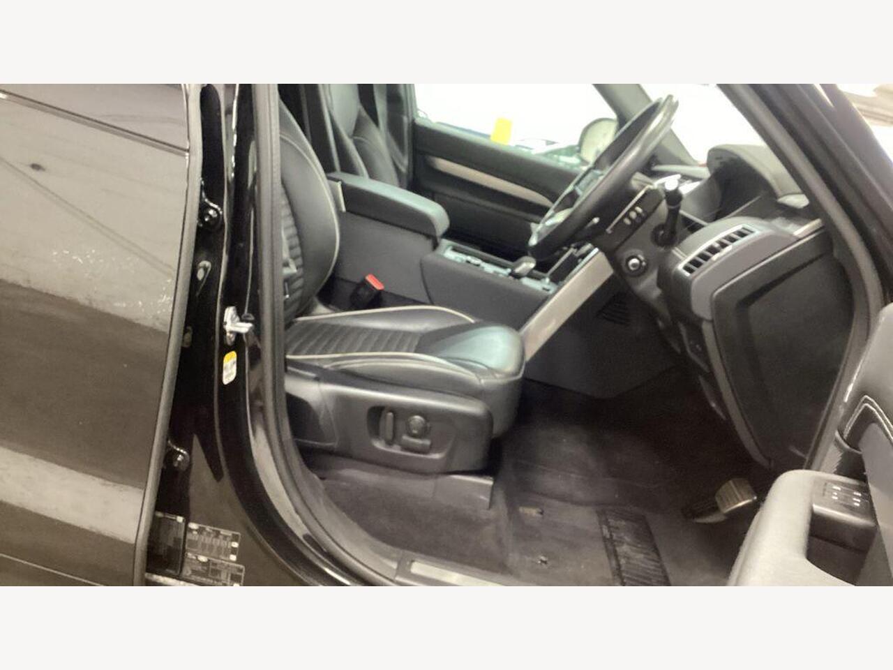 Land Rover Discovery NJ24ELH