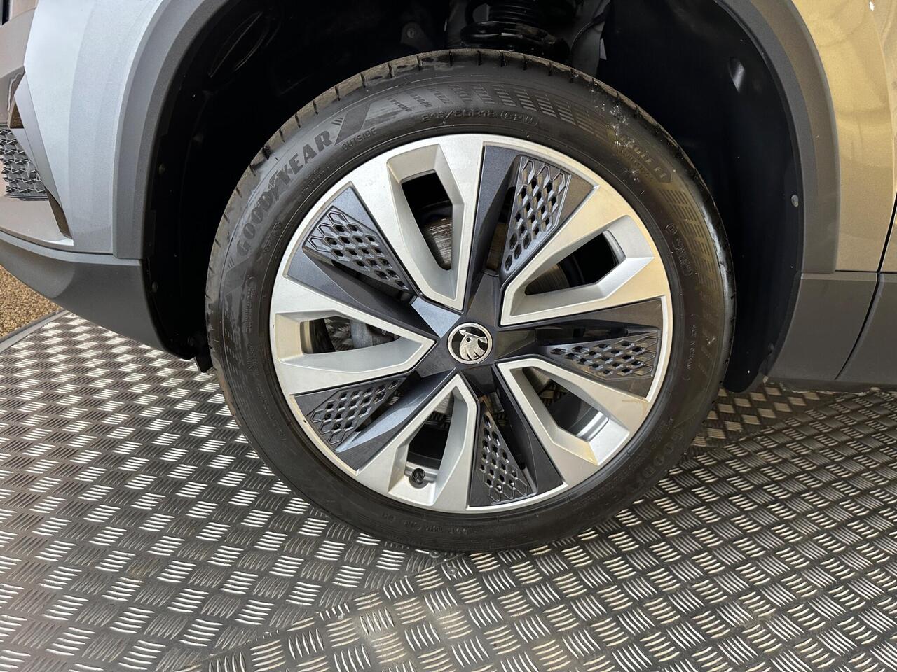 Skoda Karoq CF72HWG
