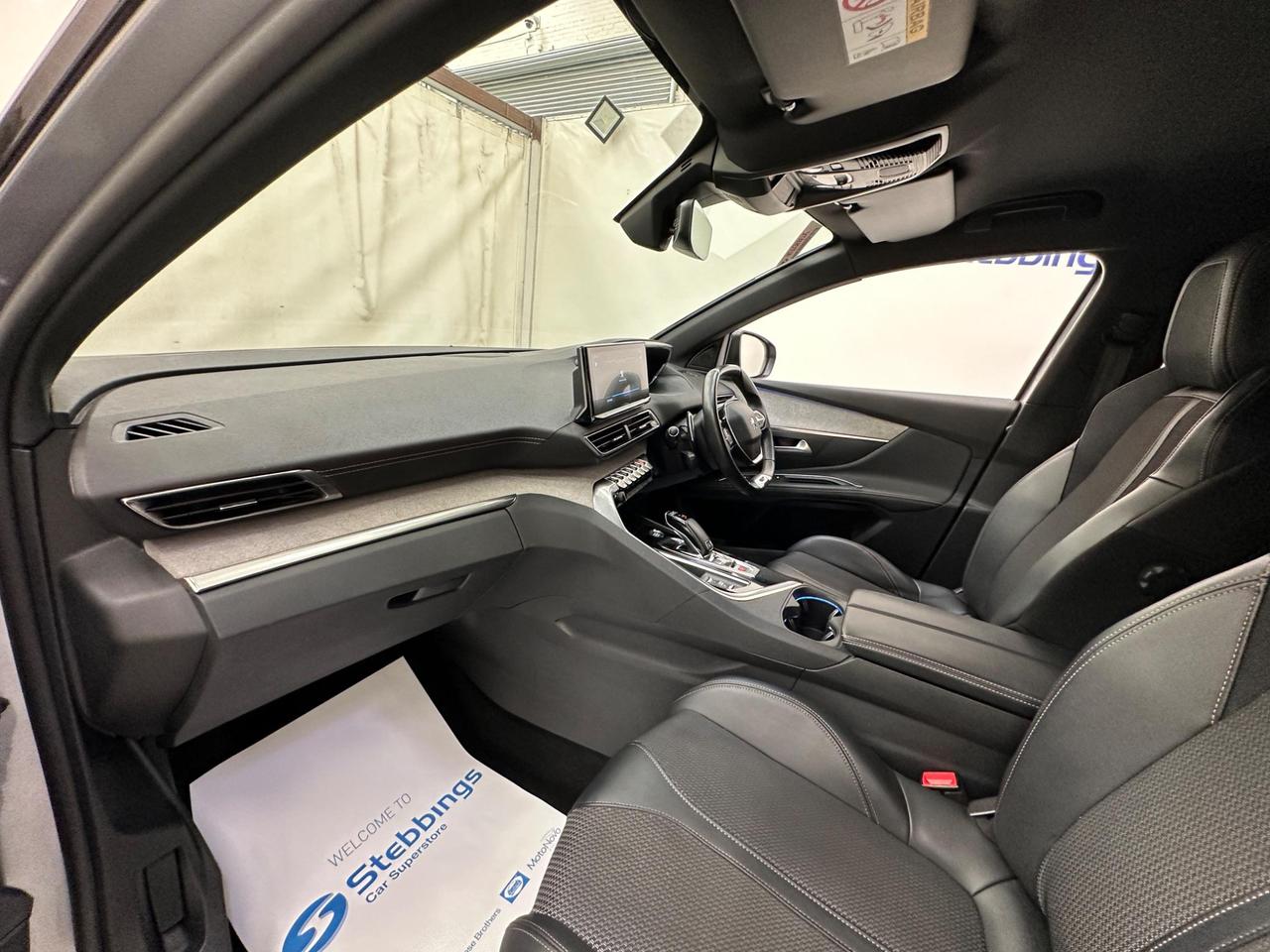 Peugeot 5008 SB71YGH